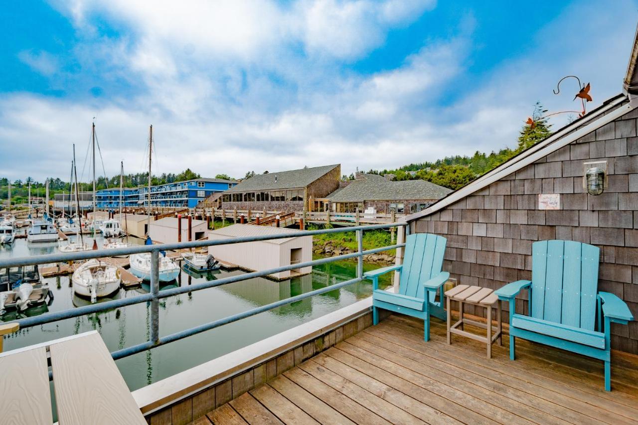 Embarcadero Resort Нюпорт Екстериор снимка
